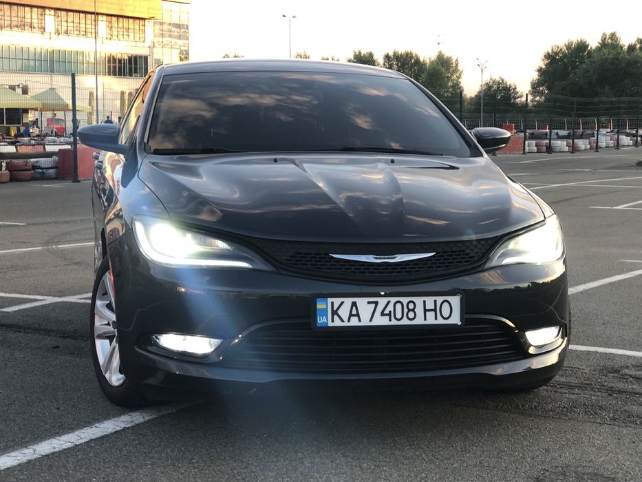Chrysler 200 хамеліон синій