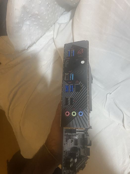 Asrock Z790m pg lightning ddr4