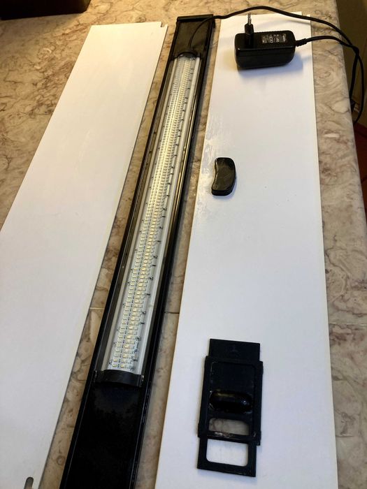 Aquário Aquatlantis de 150 L completo em boas condições