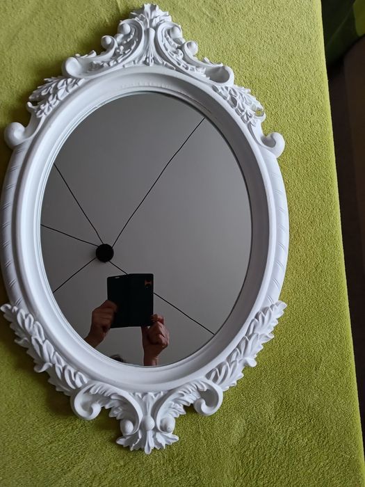 Lustro wiszące na ścianę odlew z tworzywa białe