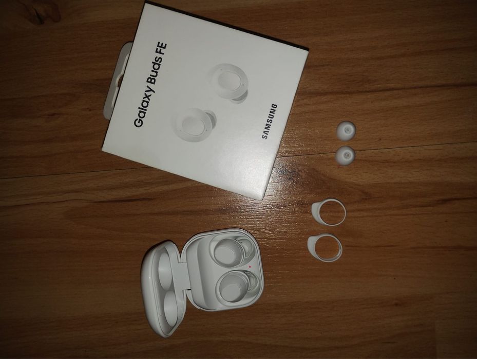 Samsung FE earpods