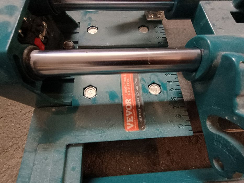 VEVOR 47-calowa przecinarka do płytek 1200 mm