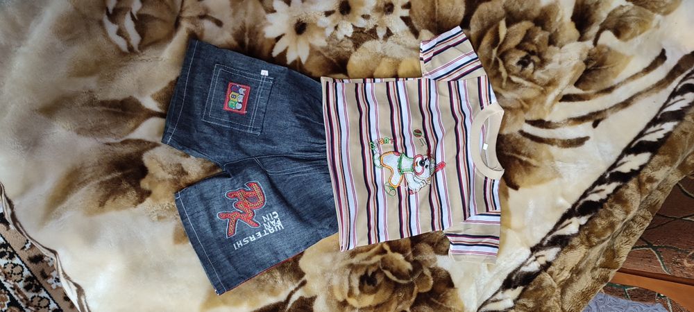 Шорти, фудболка, 104р