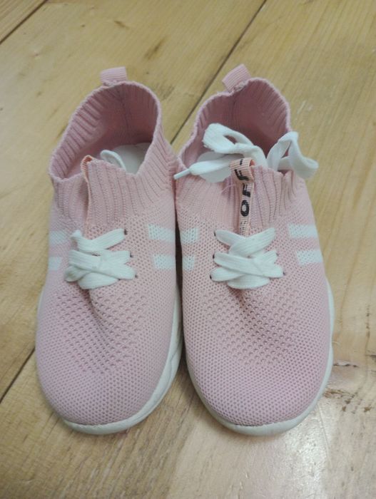 Кросівки для дівчинки