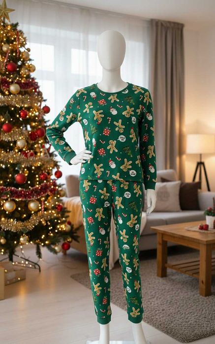 Welurowy komplet piżamowy świąteczny w pierniczki