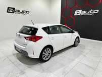 Toyota Auris Toyota Audri Hybrid Niski przebieg