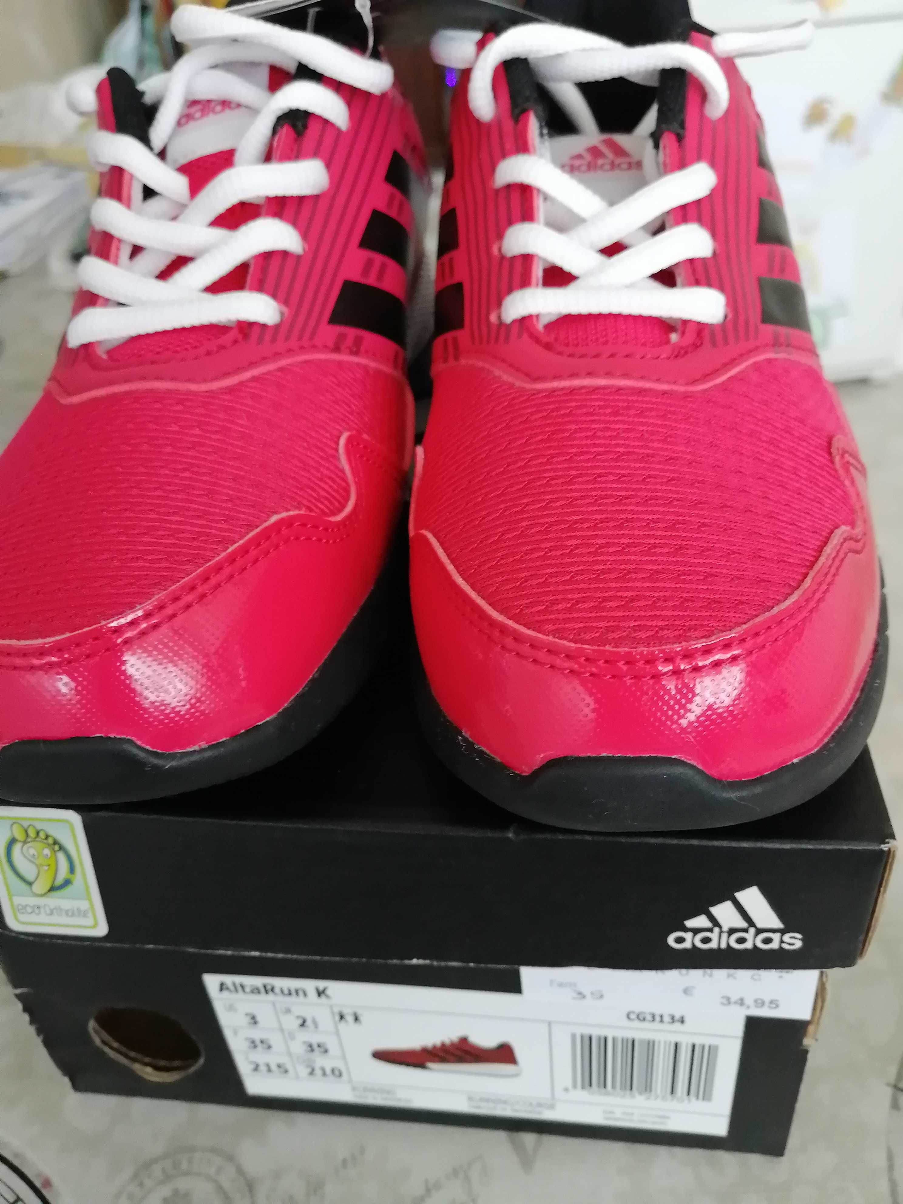 Ténis Adidas - Novo -