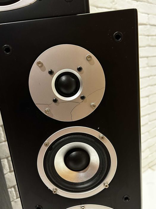 Kino domowe 5.0 Onkyo TX-NR414 + komplet kolumn Quadral Quintas