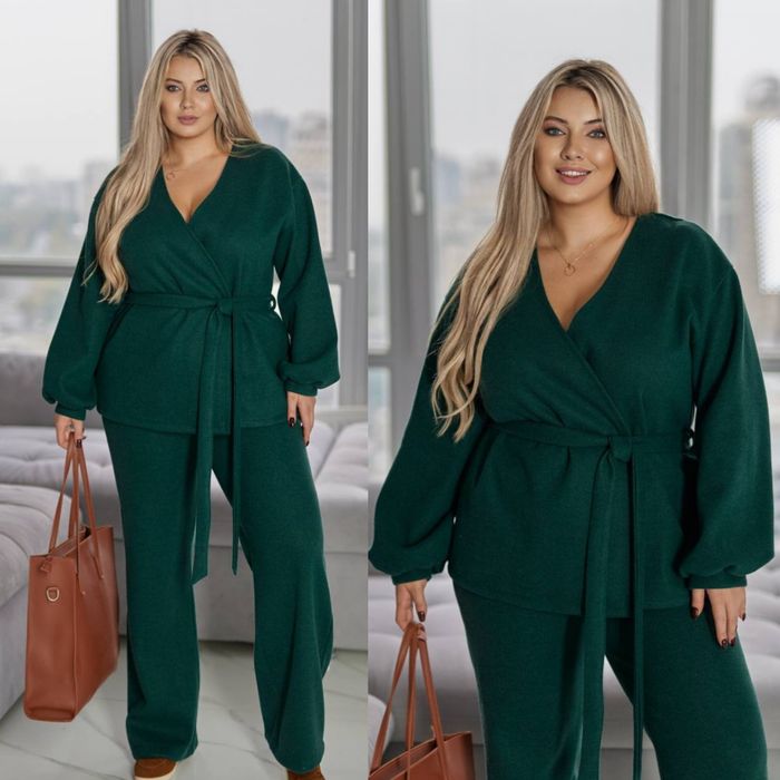 Костюм. Великі розміри