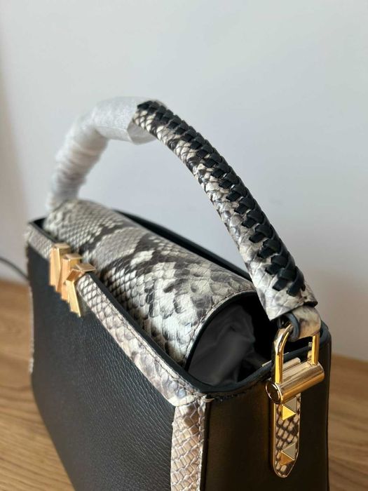 Wyjątkowa torebka Michael Kors Karlie