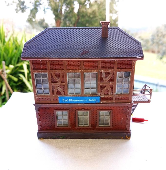 FALLER 120121, Casa do agulheiro com iluminação