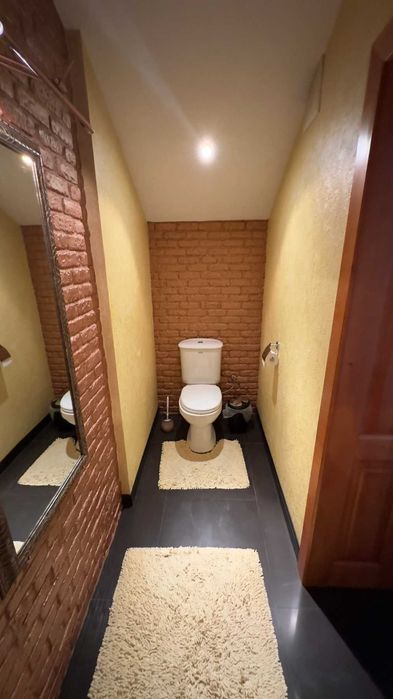 Оренда чудового будинку з басейном