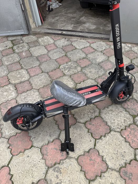 Електро Самокат куго м4 про