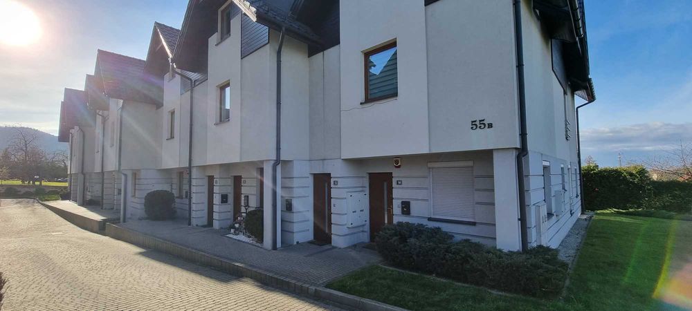 apartament w szeregowcu 116,67 m2 + 2 m. garażowe + miejsce dla gości.