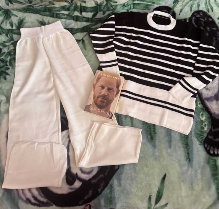 Komplet sweterkowy biust 120