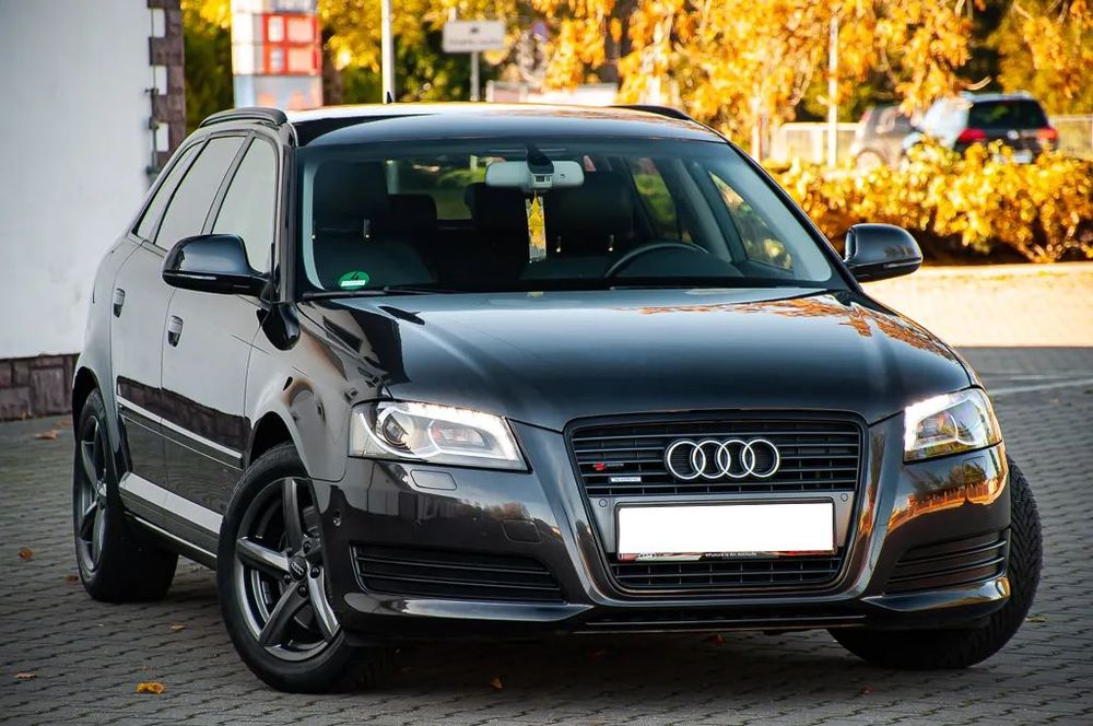 Audi A3 Sportback S-line QUATTRO 1.8 TFSI 160ps Xenon LED Shadow Line