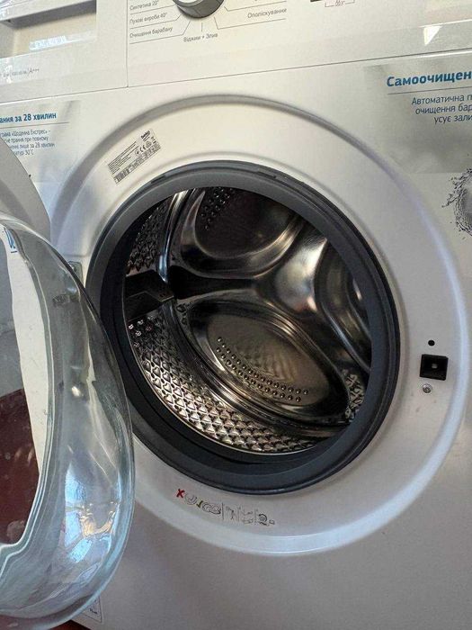 Пральна машина BEKO WUE6511XWW 6 kg