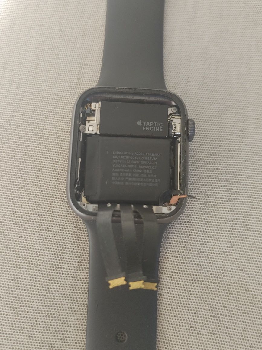 под ремонт без дисплея Apple watch series 4 44mm a1978