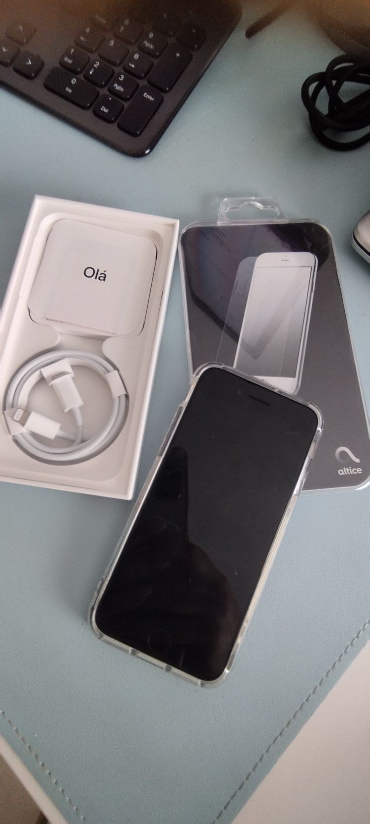 Iphone SE 2020 com película protectora