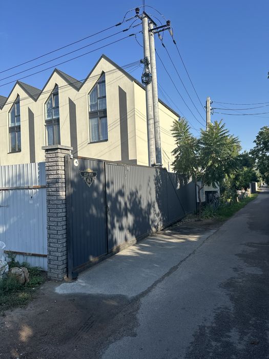 Таунхаус біля окружної , в приватному секторі від власника