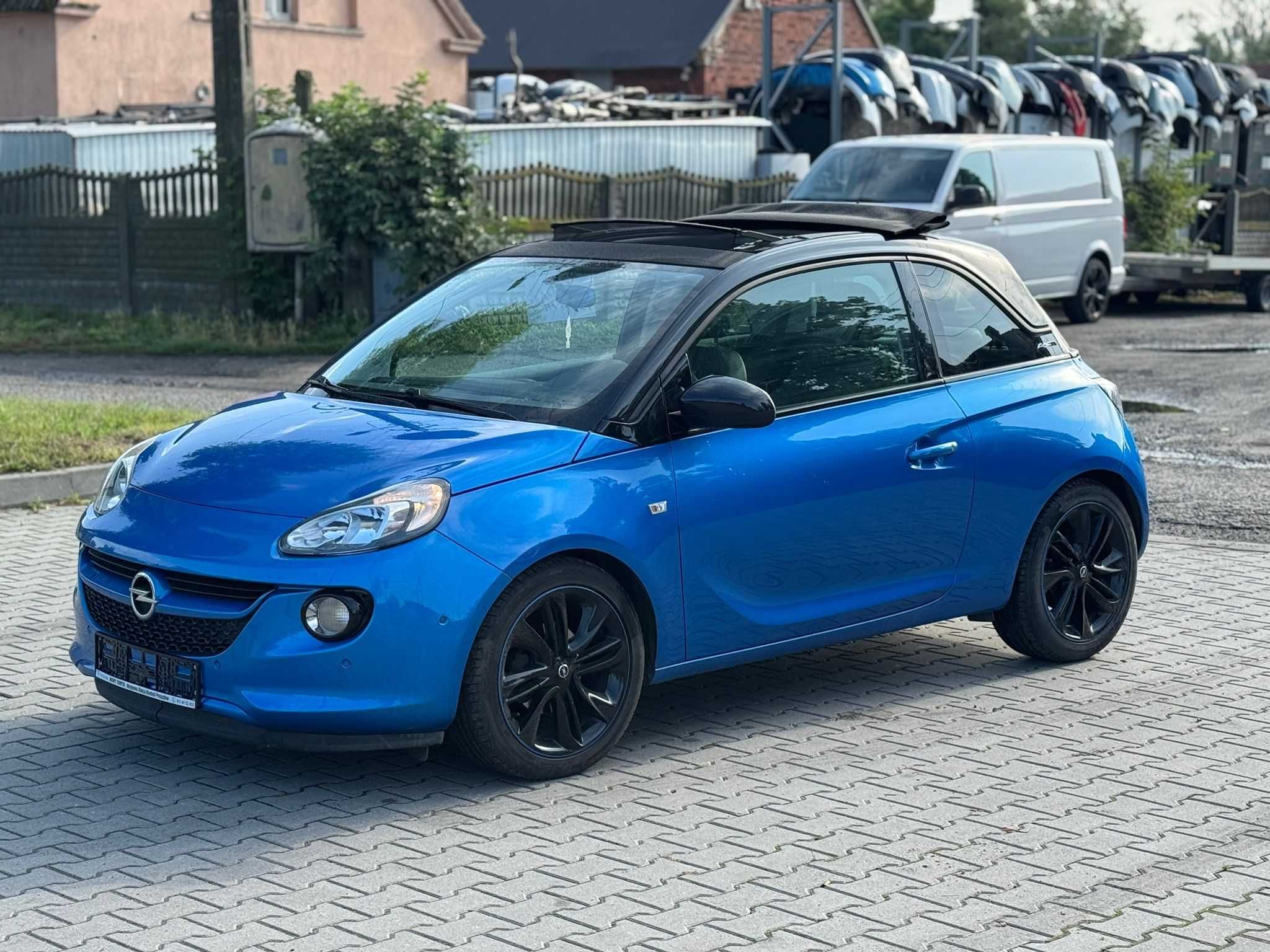 Opel Adam zadbany z bogatym wyposażeniem
