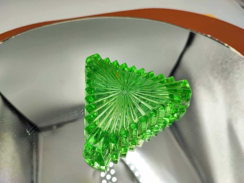 Popielniczka,huta Ząbkowice zielona