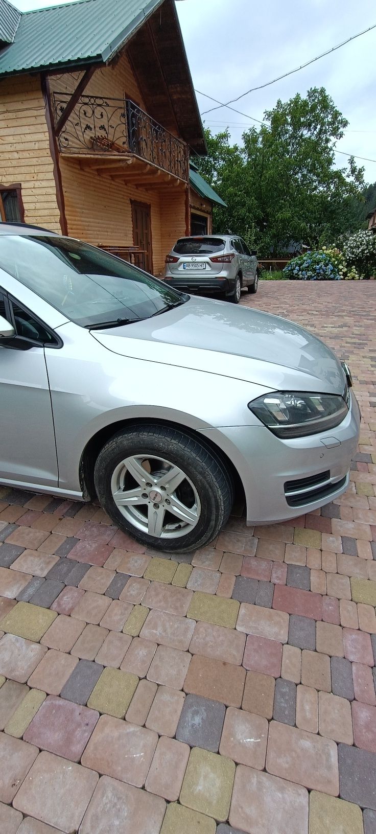 Продам  автомобіль Volkswagen golf 7. 1.6 TDI універсал 2014р автомат