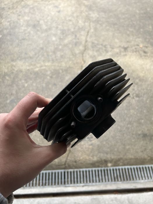 Motor casal 4 com mais um cilindro