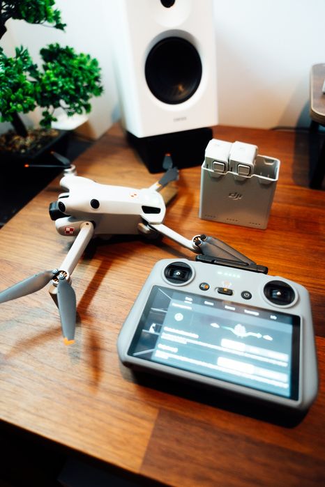 Dji mini 4 pro fly more combo