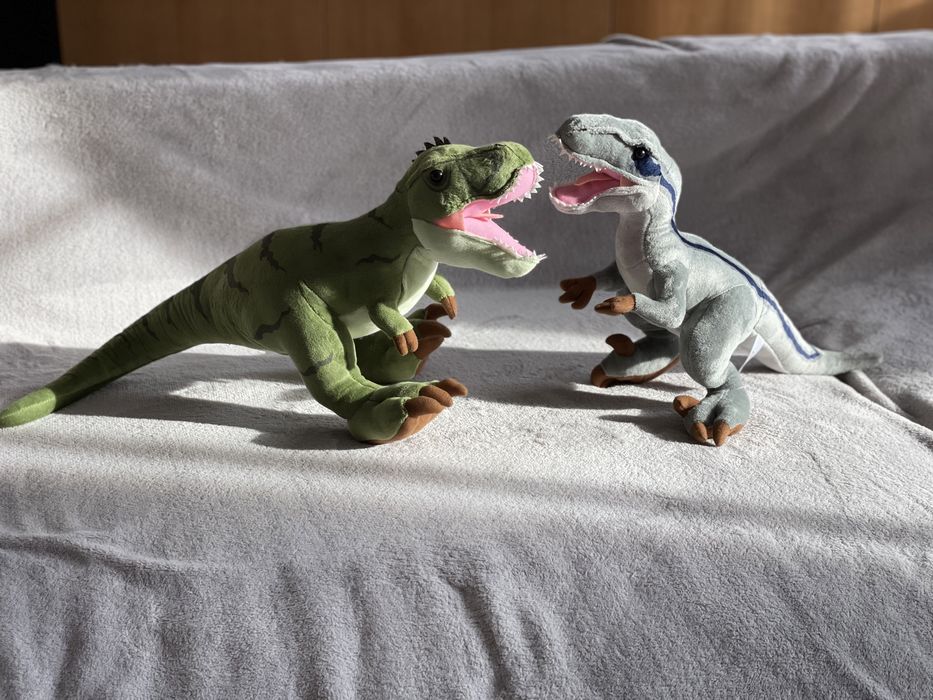 Динозавр велоцираптор та тиранозавр мʼяка іграшка