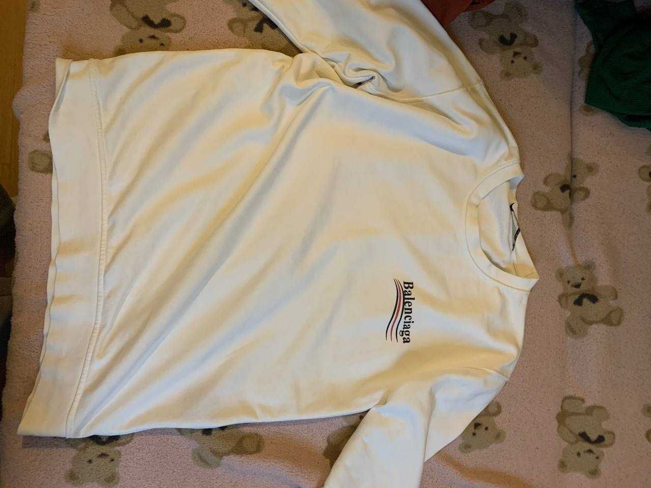Balensiaga Sweter