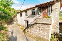 Moradia T3 Venda em Ferreiros de Tendais,Cinfães