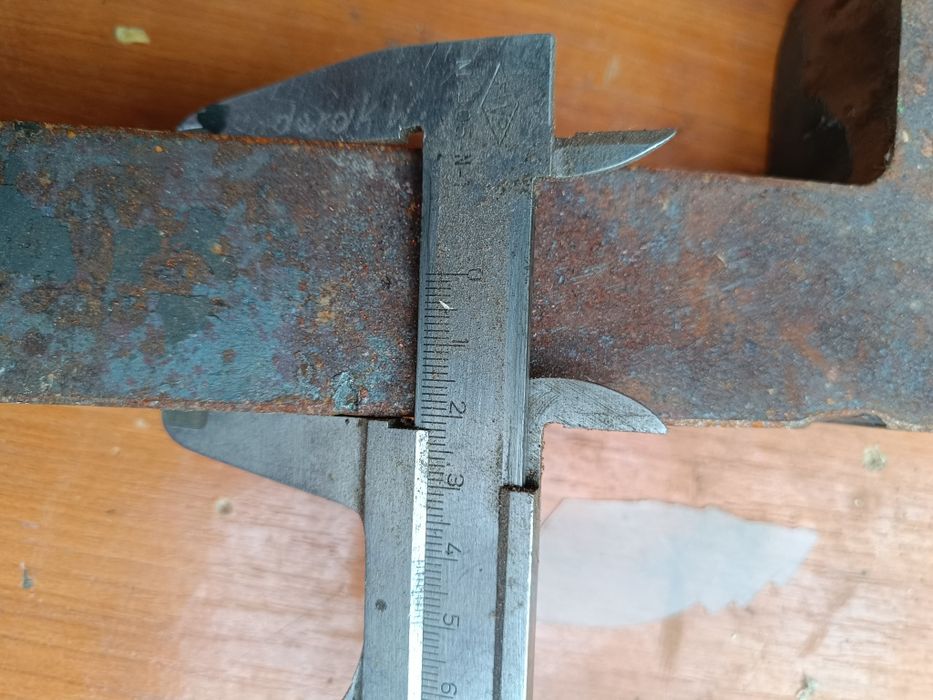 JCB,CRAMER Uchwyt mocowanie do łyżki wideł itp...