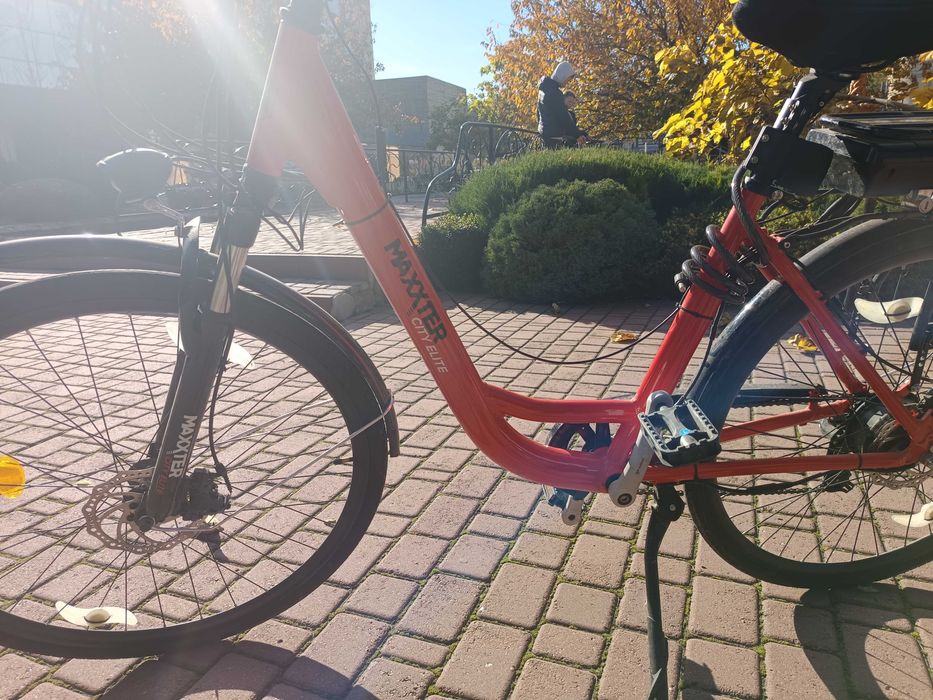 Електровелосипед Maxxter City Elite 28'' Red Пробег 150 км почти новій