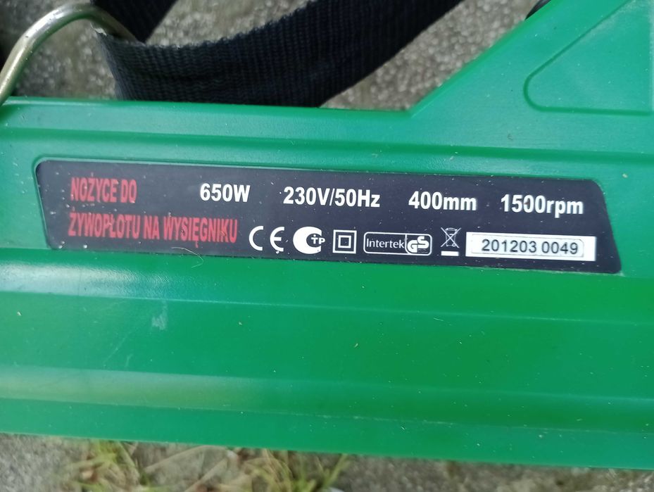 Nożyce do żywopłotu z wysięgnikiem