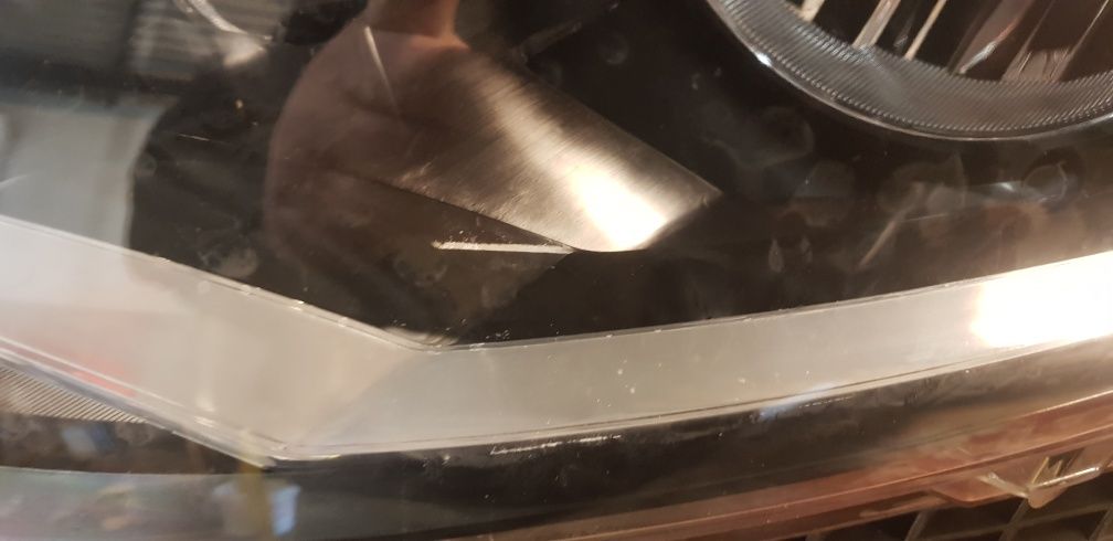 Vw Gol przednia lewa lampa