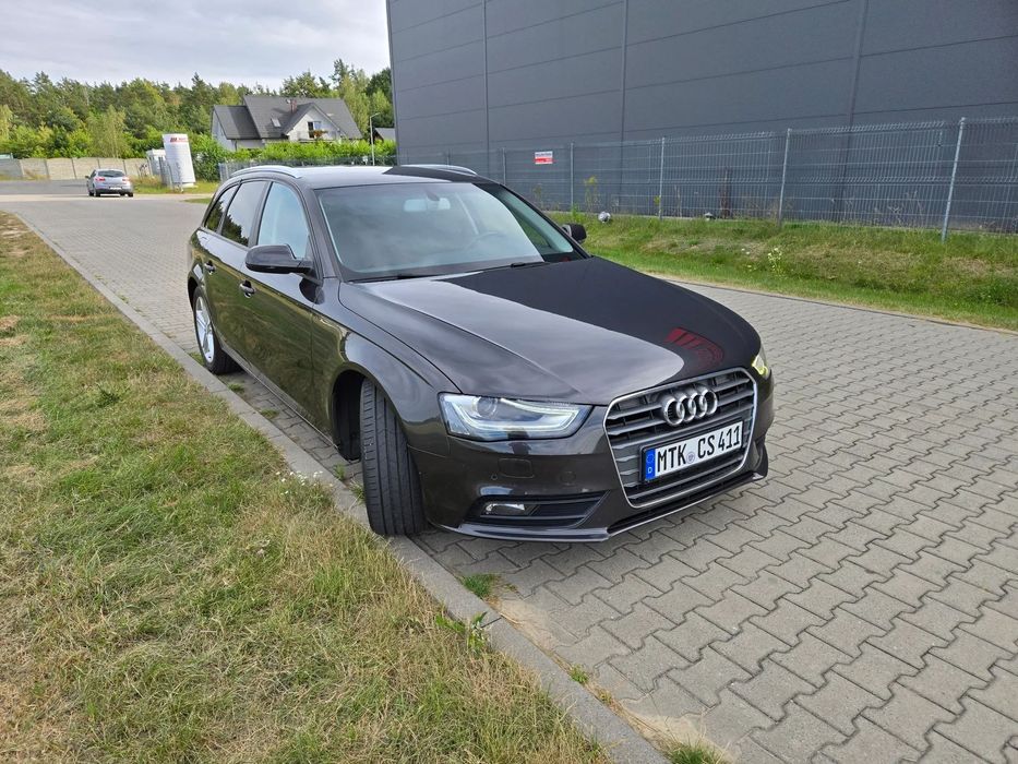 Audi A4 POLIFT, BI-Xenon, MMI nawigacja, pelny serwis