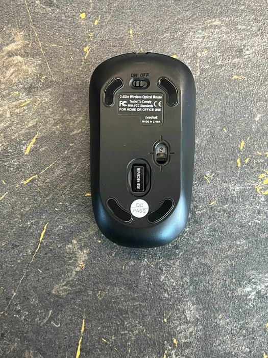 LeadsaiL Mysz bezprzewodowa 2.4 GHz z odbiornikiem USB 2400 DPI Czarna