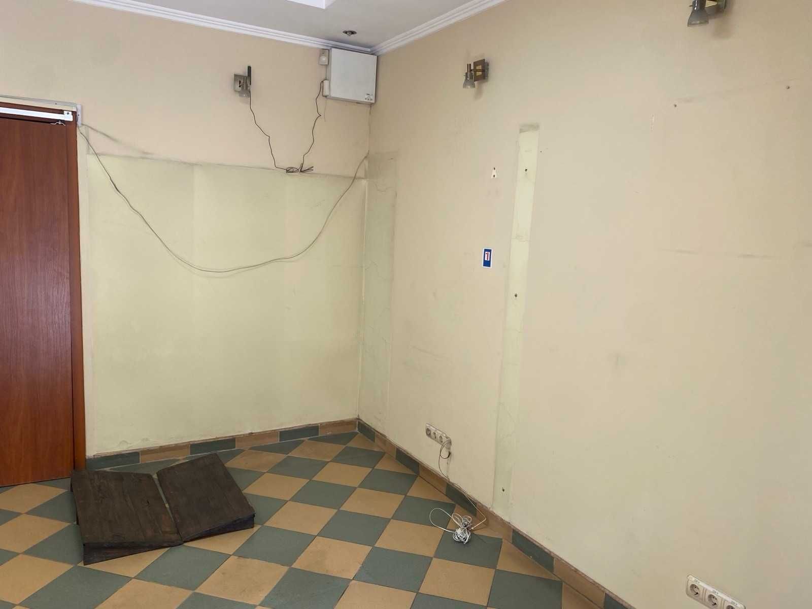 Оренда фасадного приміщення 51м2 початок вул. Богдана Хмельницького