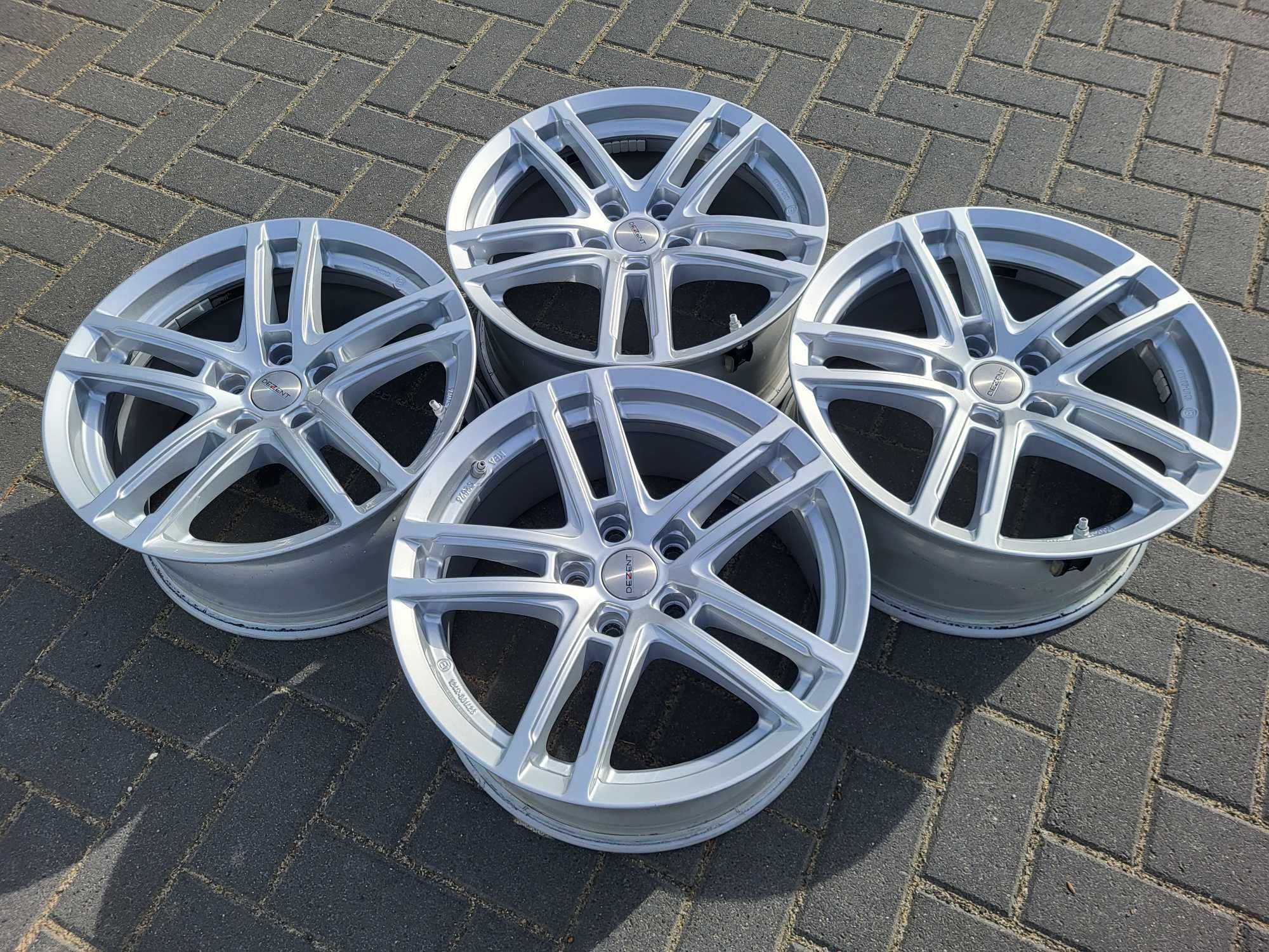 [1] Felgi aluminiowe 17 Cali 5x112 ET27 Audi A4A5A6 Skoda Octavia