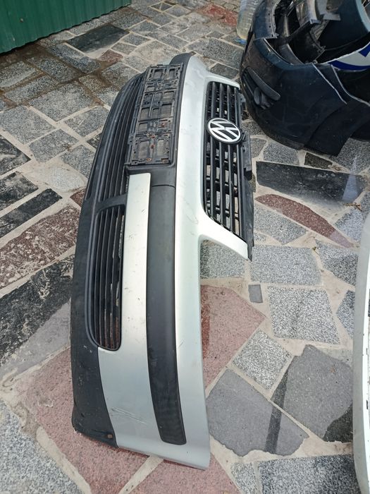 Бампер передній Volkswagen Passat b5+ b5