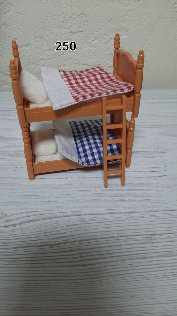 Меблі для ляльок,  іграшкові