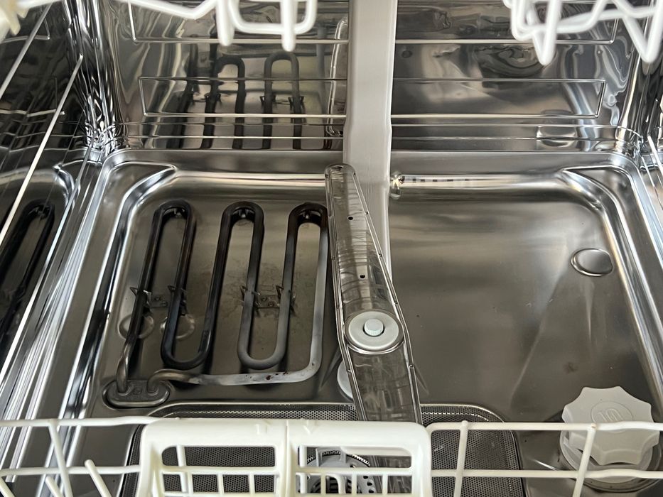 Máquina lava loiças Candy  e máquina lavar roupa.