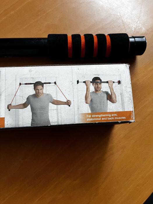 Drążek do podciągania NOWY