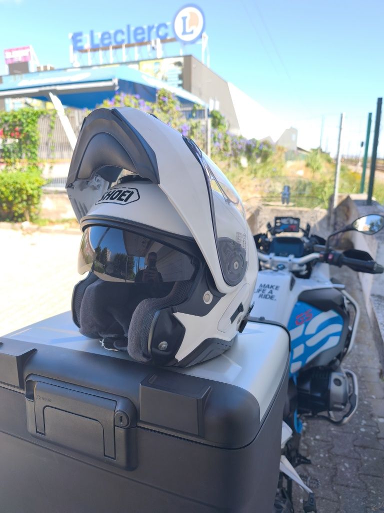 Shoei Neotech II