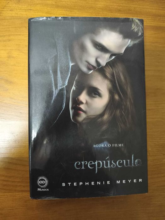 Livro "Crepúsculo"
