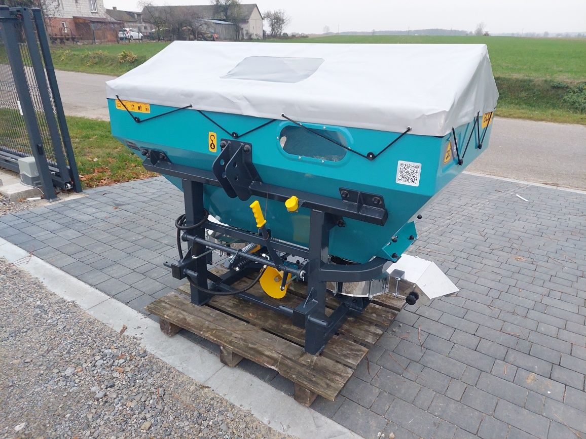 Rozsiewacz nawozowy sadowniczy D-POL 600 - 2200 Promar Altro
