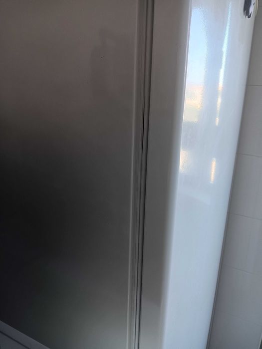 Frigorífico com 5 prateleiras