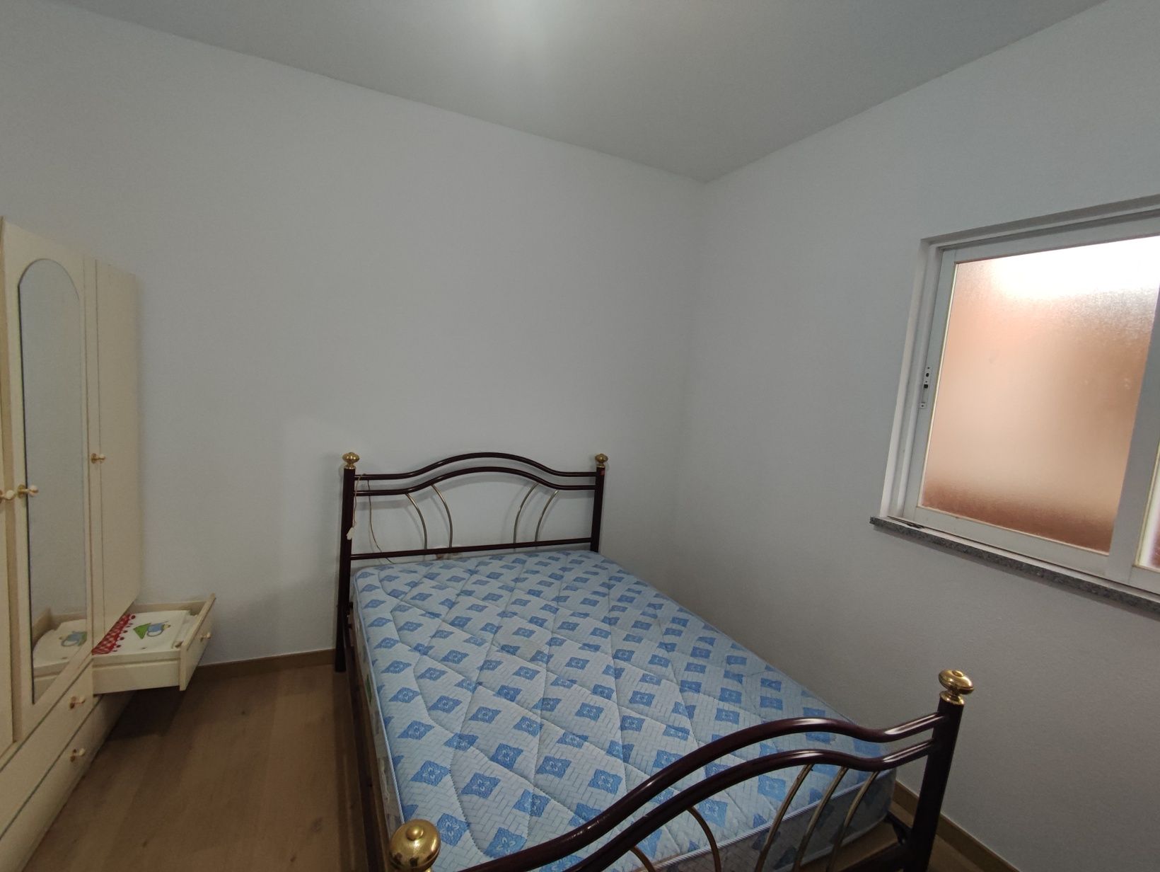 Cama de casal de Ferro