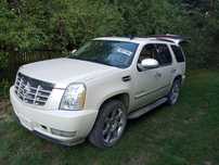 Cadillac Escalade Cadillac Escalade Hybrid V8 6.0 350KM przebieg 177 000 km